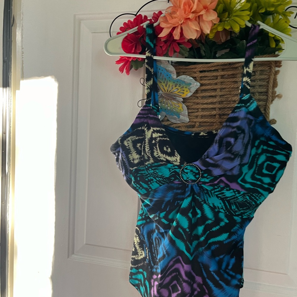 Womens Coco Reef Size 36DD Tankini Top
